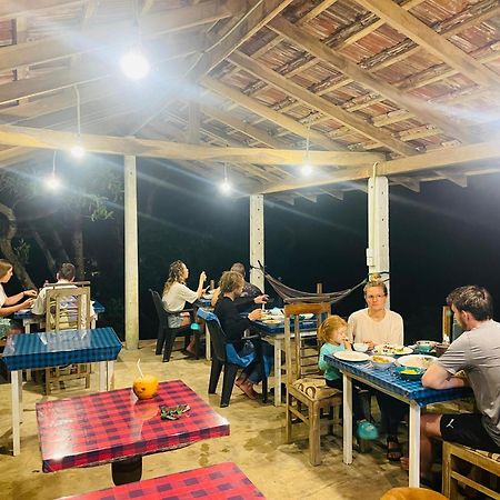 Sky Mountain Cafe With Seaview Bed & Breakfast Weligama Ngoại thất bức ảnh