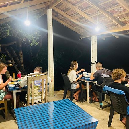 Sky Mountain Cafe With Seaview Bed & Breakfast Weligama Ngoại thất bức ảnh