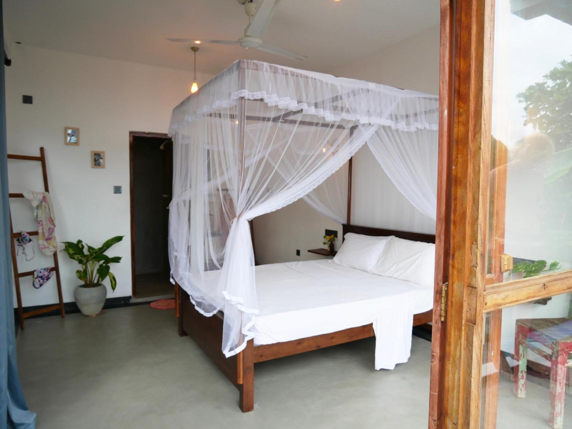 Sky Mountain Cafe With Seaview Bed & Breakfast Weligama Ngoại thất bức ảnh