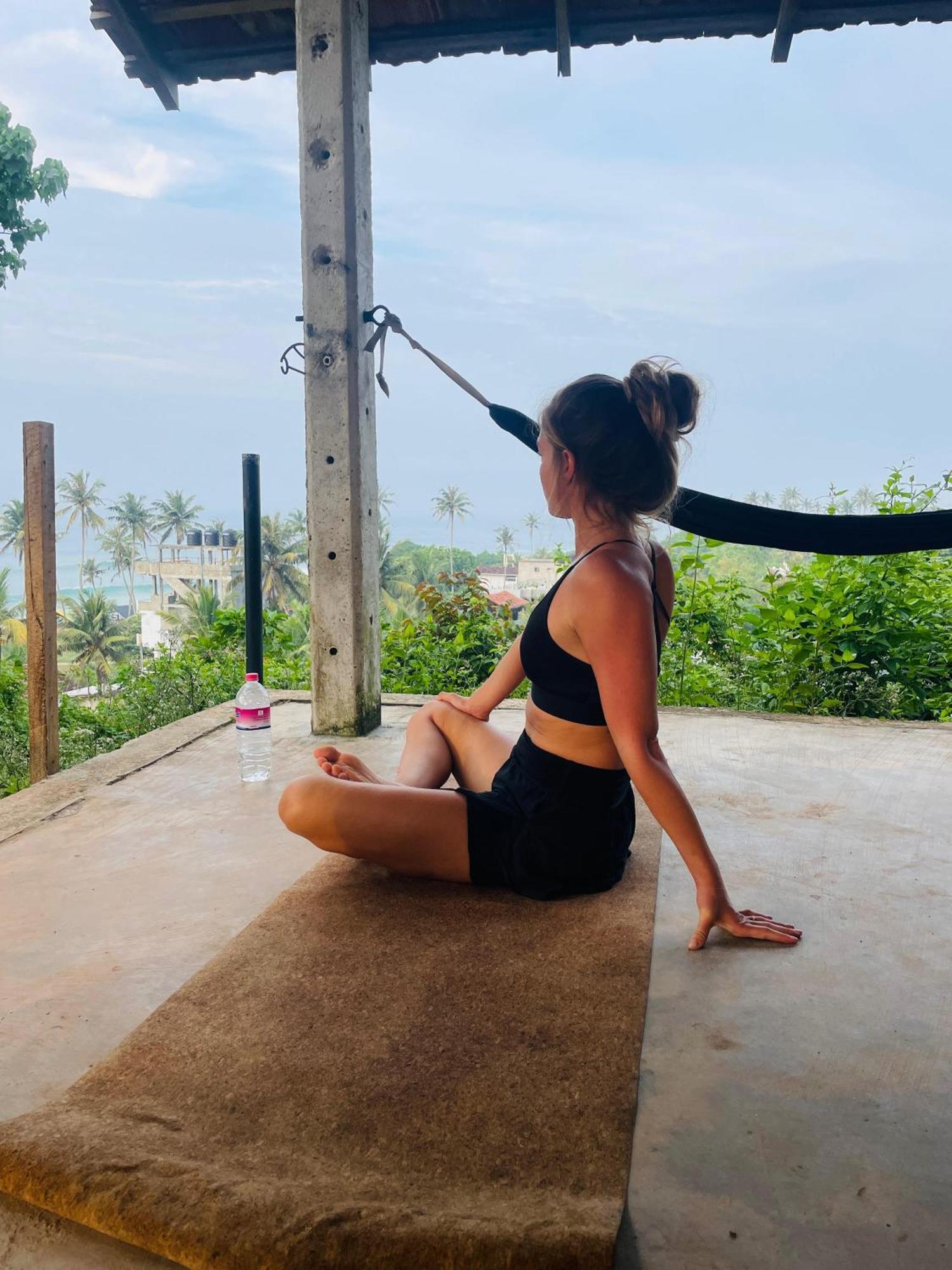 Sky Mountain Cafe With Seaview Bed & Breakfast Weligama Ngoại thất bức ảnh