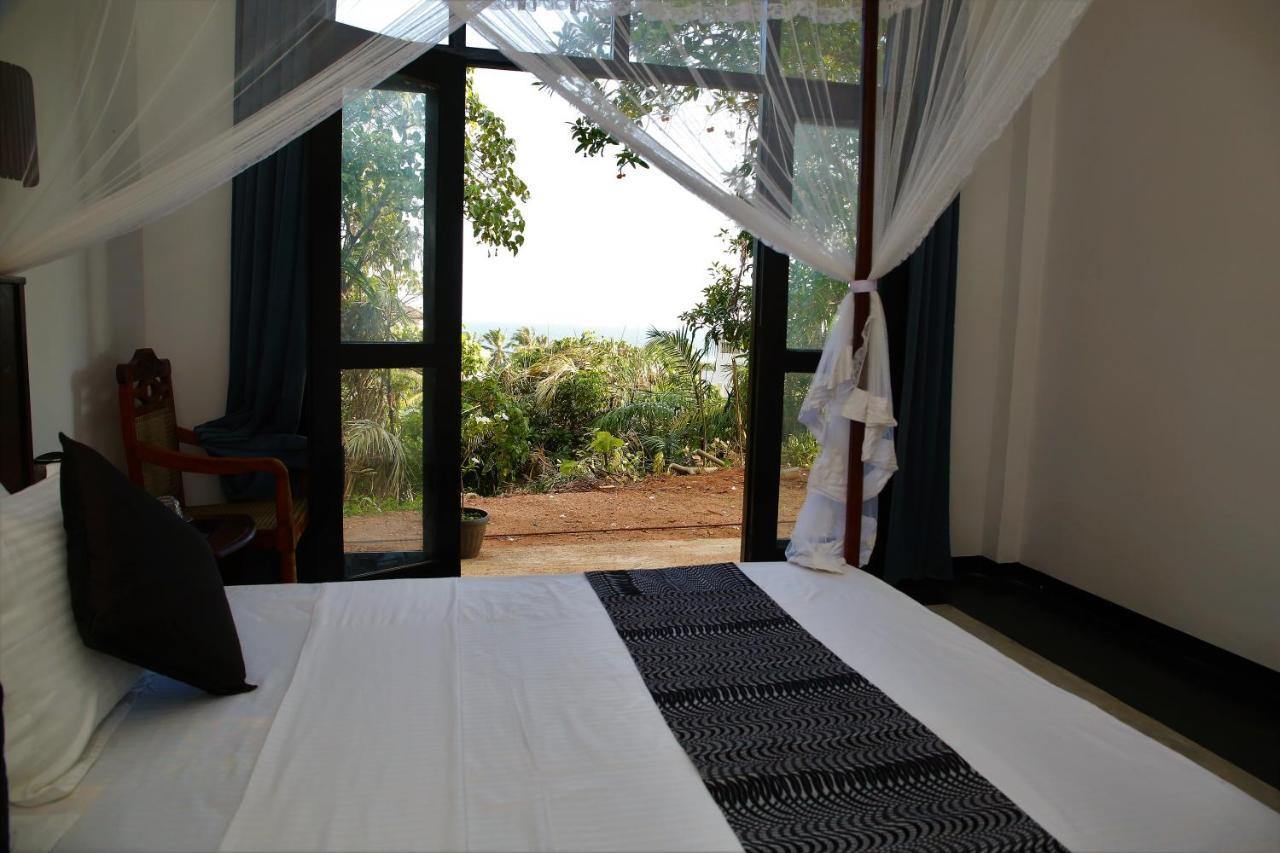 Sky Mountain Cafe With Seaview Bed & Breakfast Weligama Ngoại thất bức ảnh